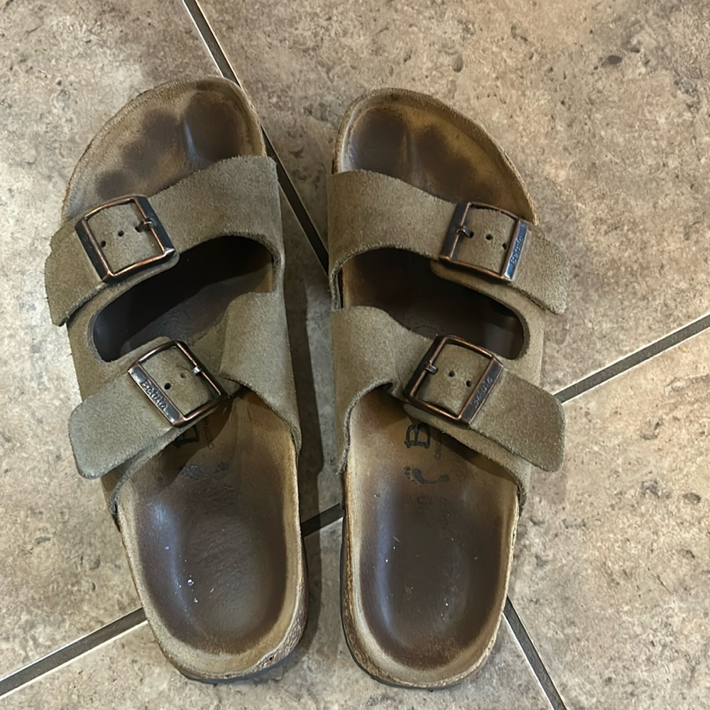 Gently used Birkenstocks size 40